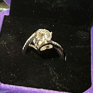 Elegant Sterling Silver 2ct Moissanite Ring with Clear Vvs1 D Grade